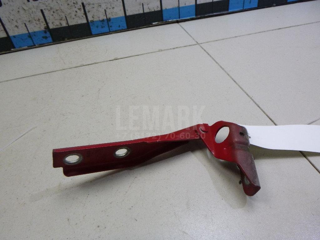 Петля капота левая