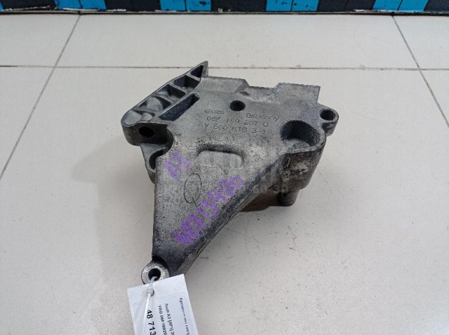 Кронштейн опоры двигателя