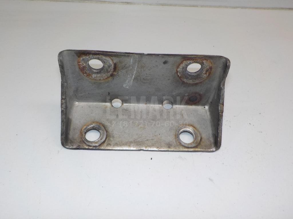 Кронштейн глушителя