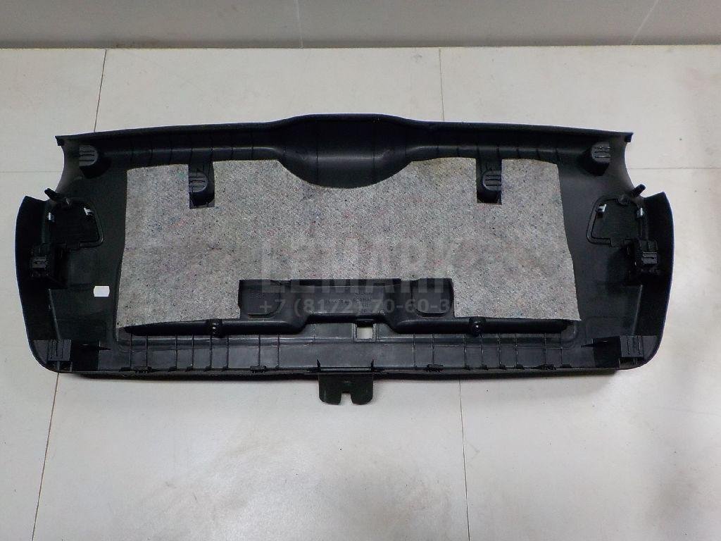 Обшивка двери багажника