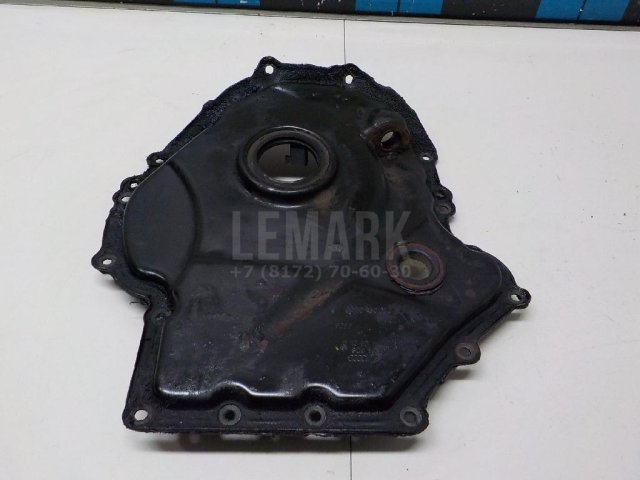 Крышка двигателя передняя