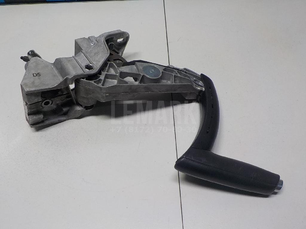 Рычаг стояночного тормоза