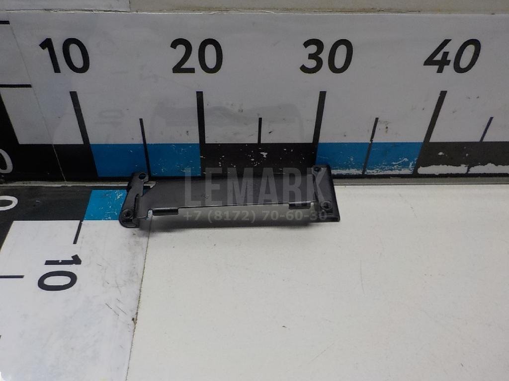 Кронштейн блока управления двигателем