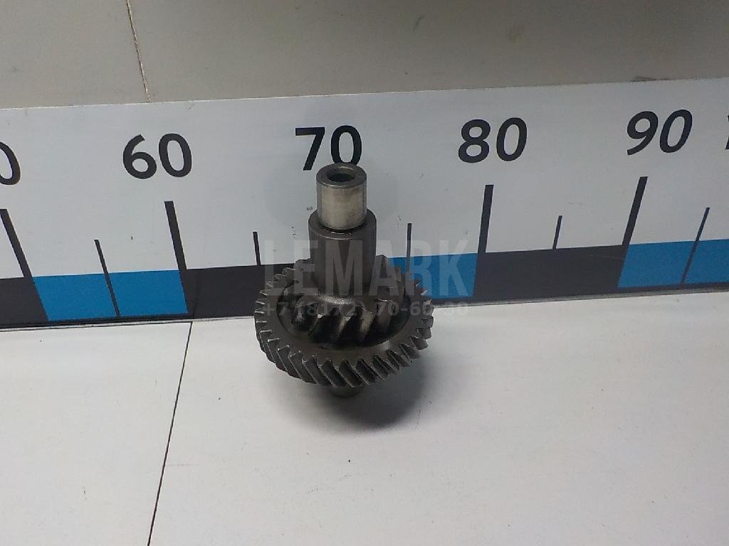 Ось шестерни задней передачи