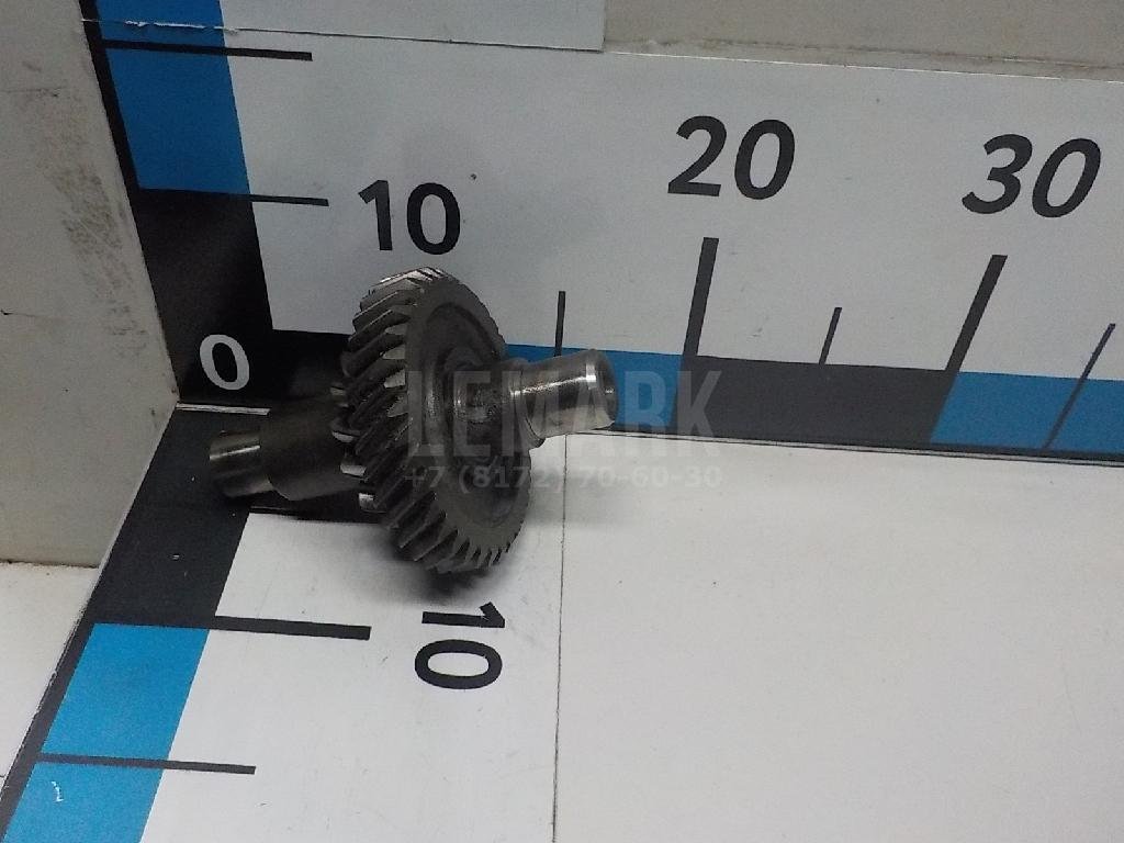 Ось шестерни задней передачи