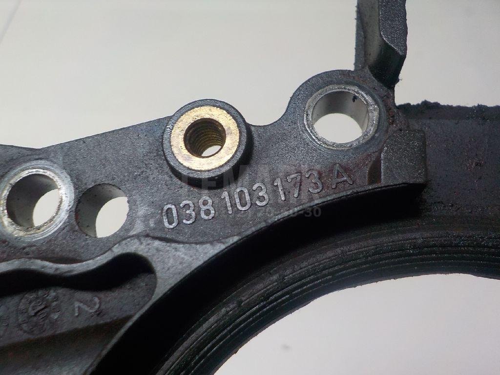 Крышка коленвала задняя