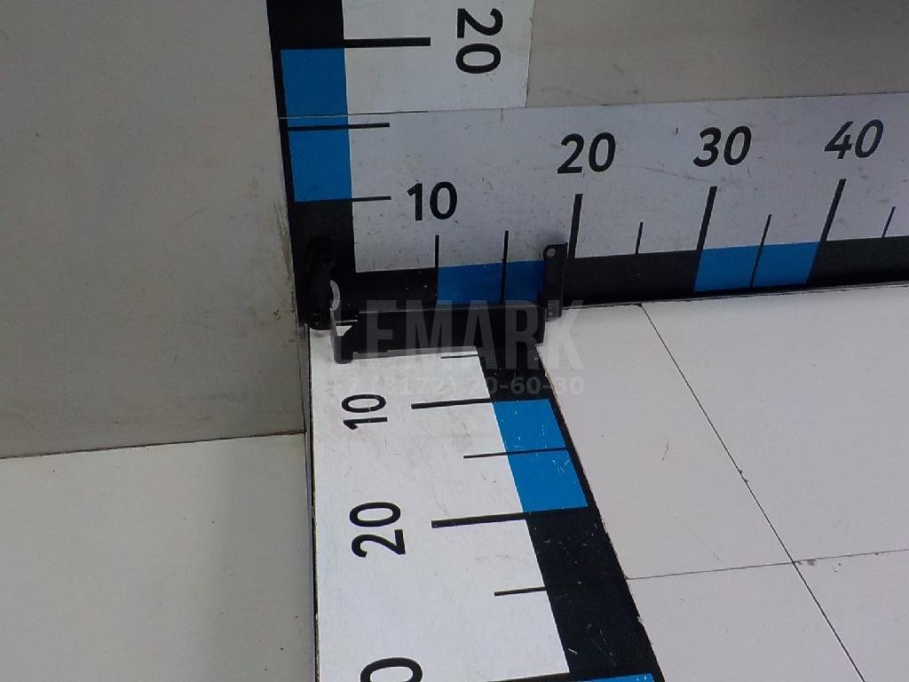 Кронштейн блока управления двигателем