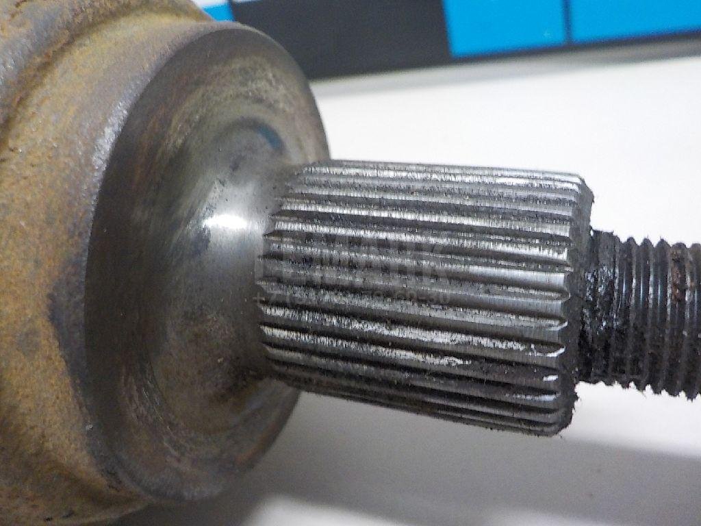 Полуось передняя левая