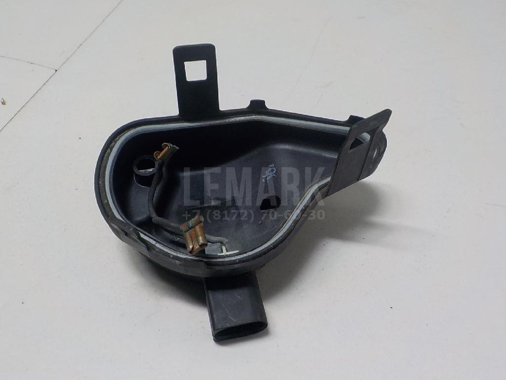 Крышка фары противотуманной правой