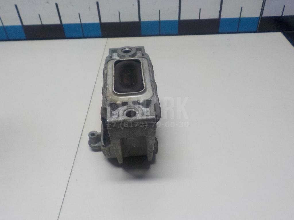 Опора двигателя правая