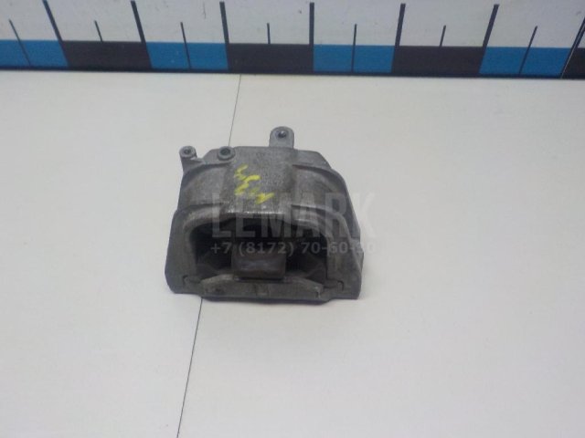 Опора двигателя правая