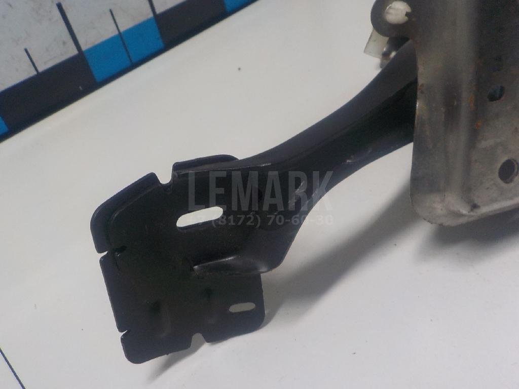 Педаль тормоза