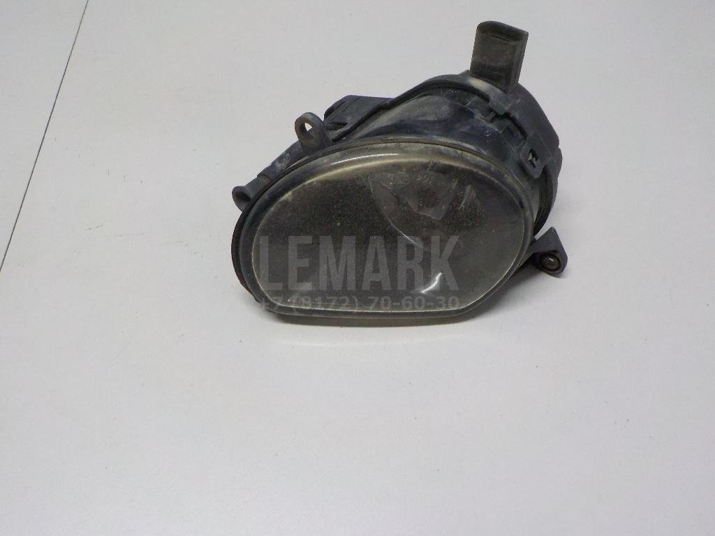 Фара противотуманная правая