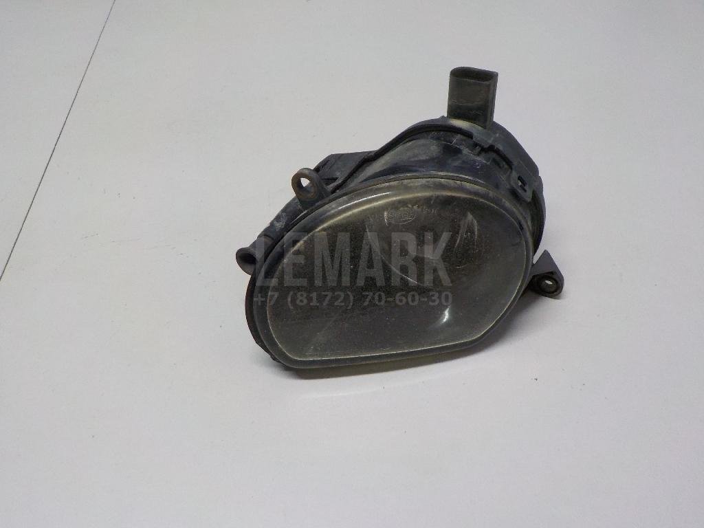 Фара противотуманная правая