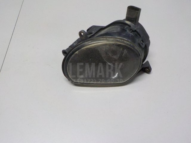 Фара противотуманная правая