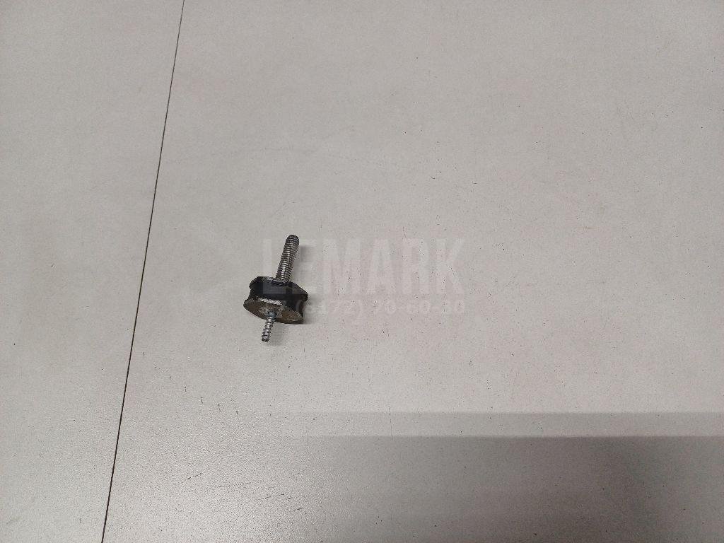 Болт впускного коллектора