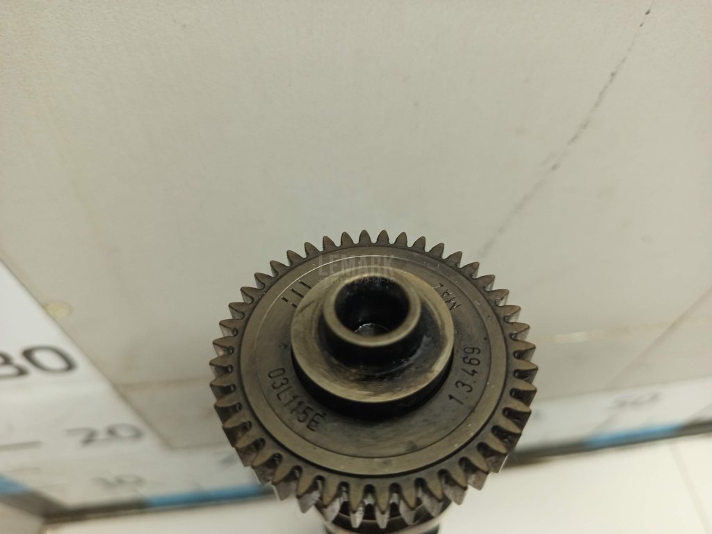 Распредвал выпускной