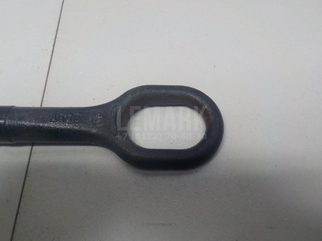 Крюк буксировочный