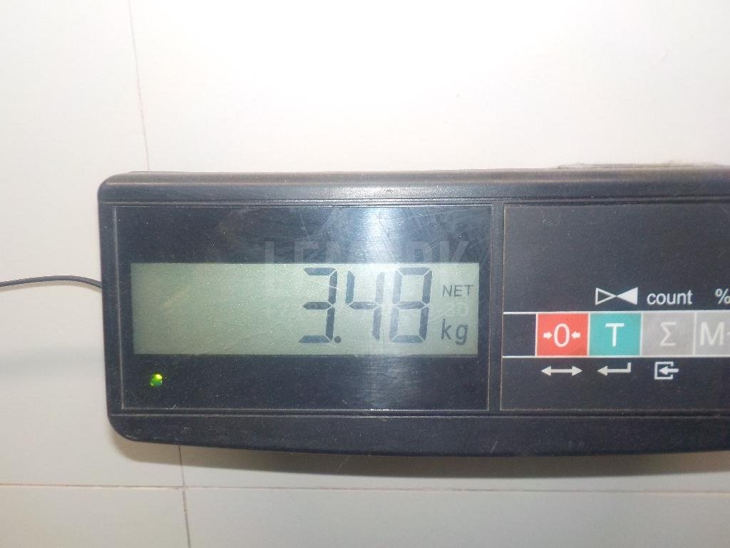 Стекло двери передней правой