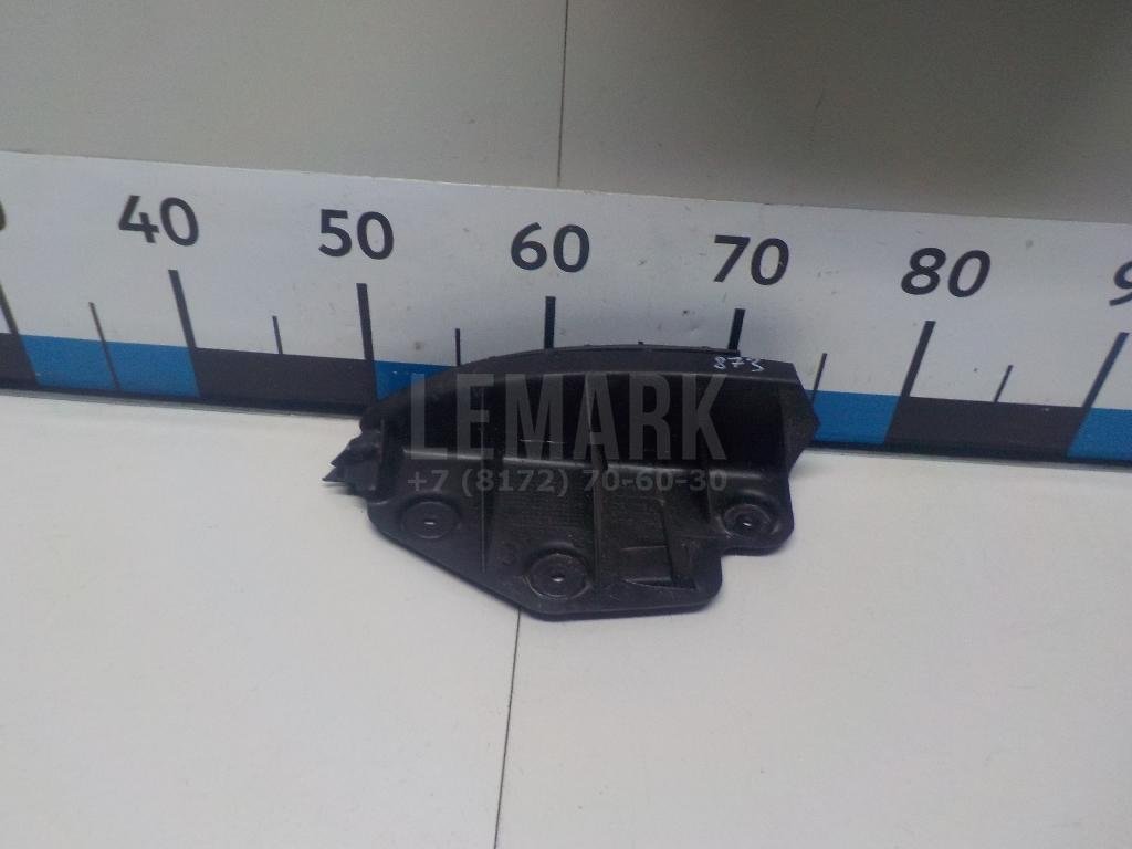 Направляющая заднего бампера левая