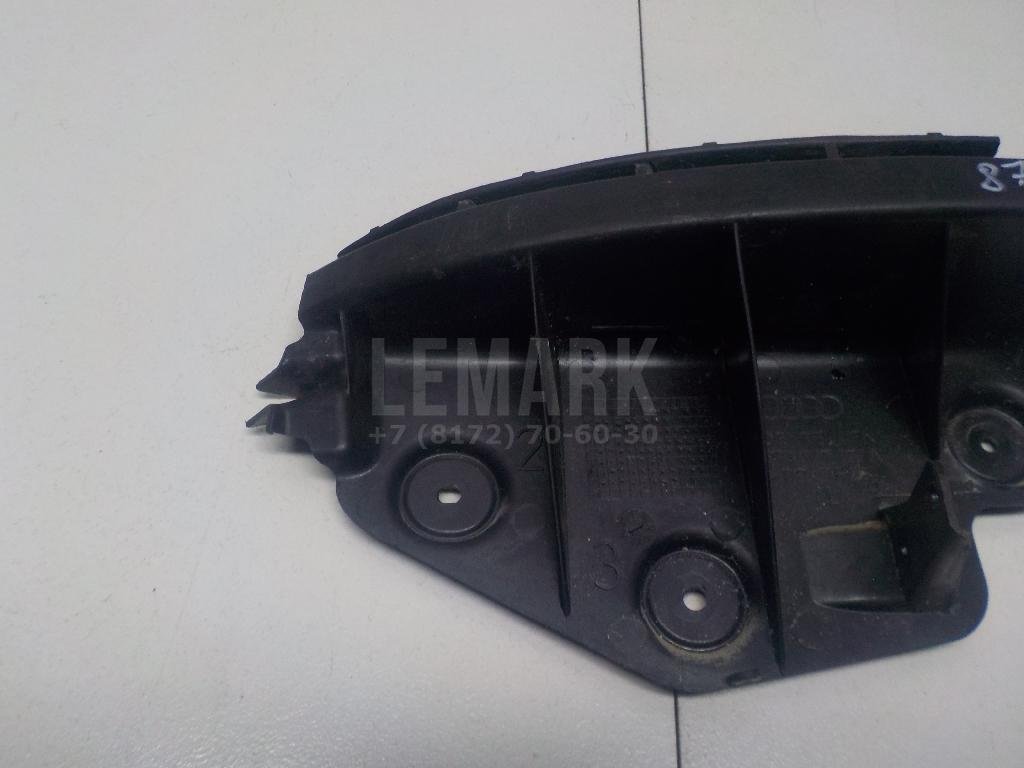 Направляющая заднего бампера левая