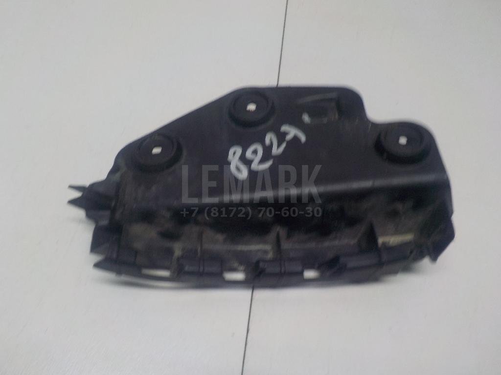 Направляющая заднего бампера левая