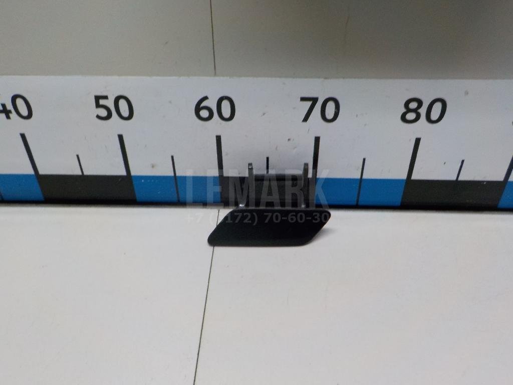 Крышка форсунки омывателя