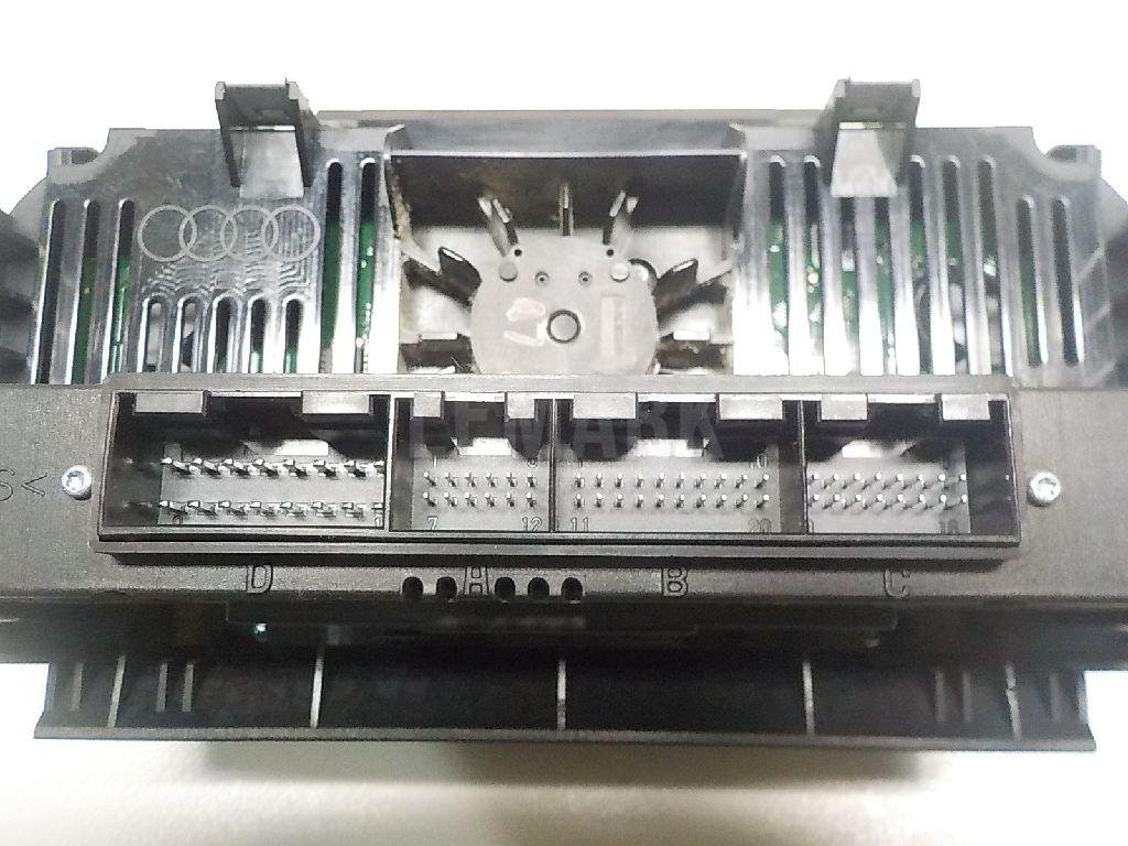 Блок управления климатической установкой