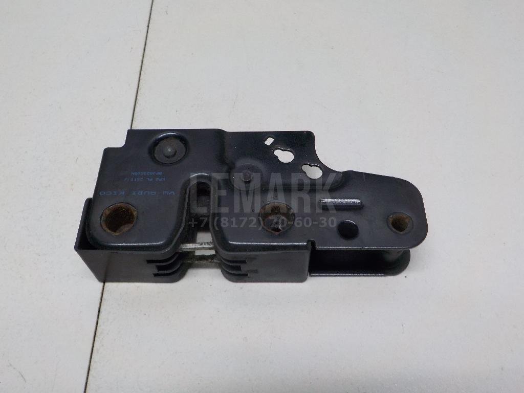 Замок капота