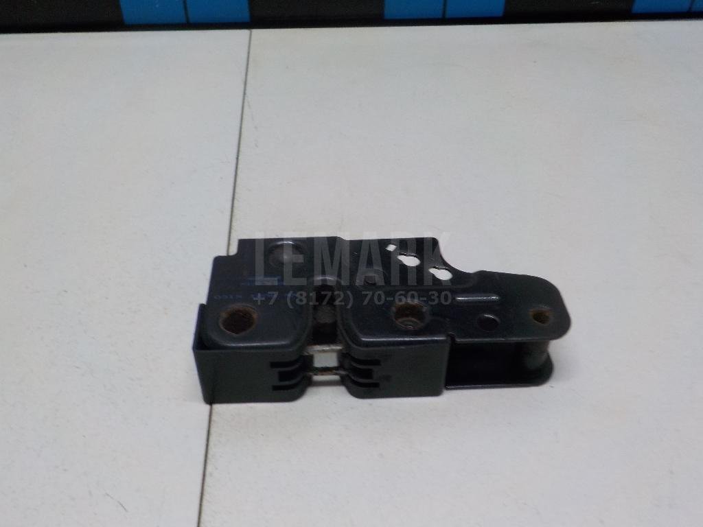 Замок капота