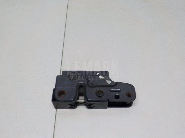 Замок капота