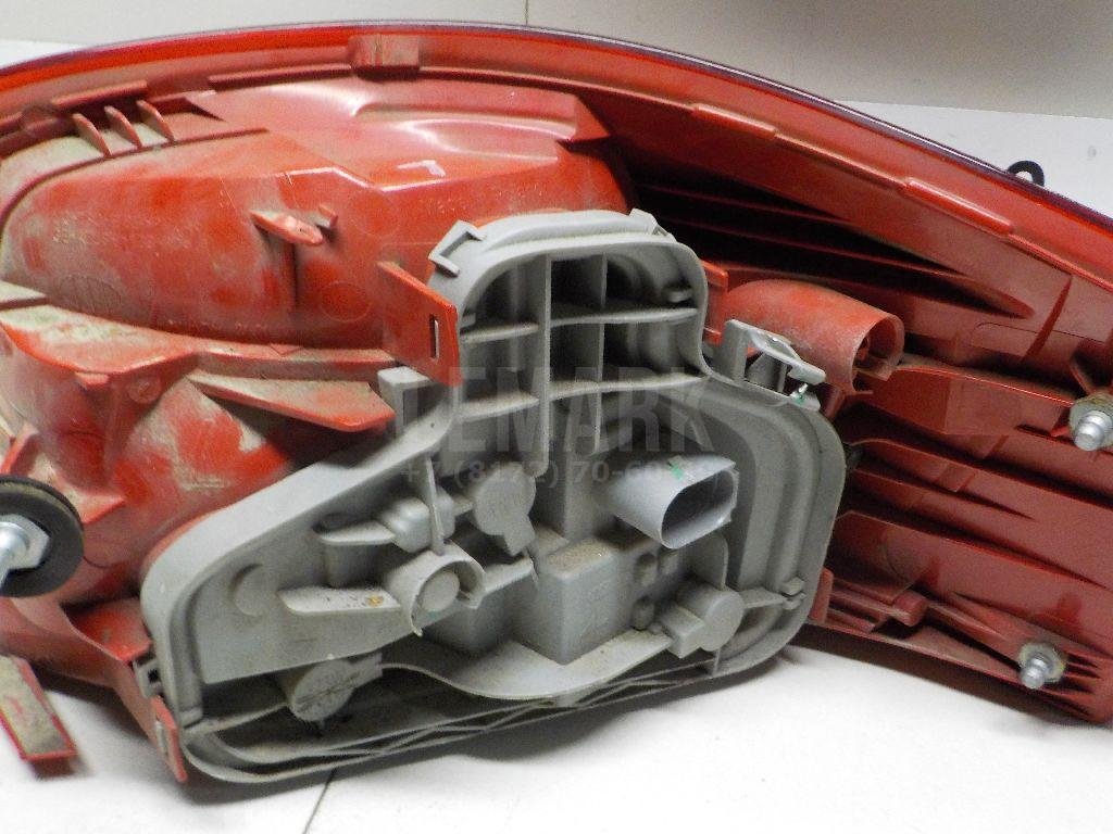 Фонарь задний наружный левый