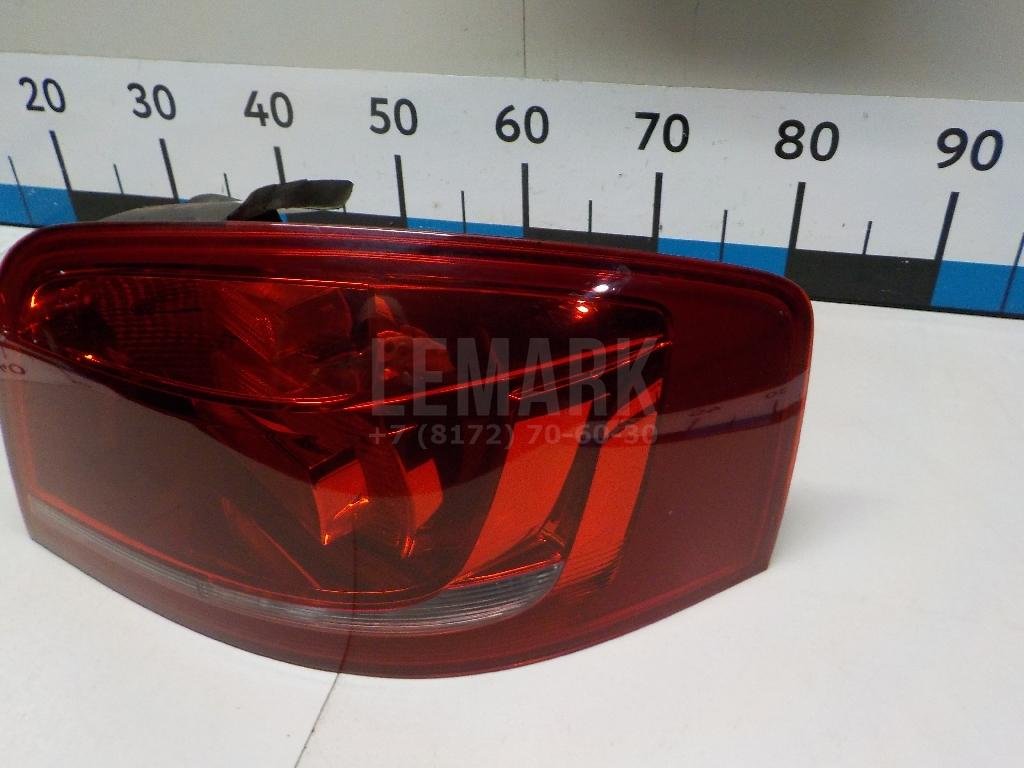 Фонарь задний наружный правый