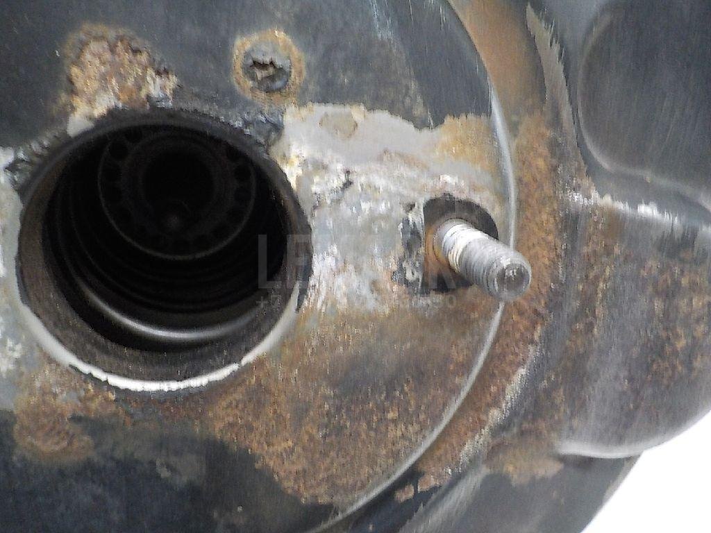 Усилитель тормозов вакуумный