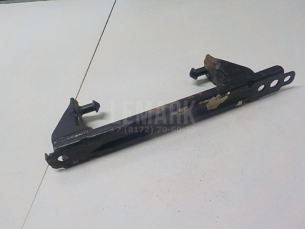 Кронштейн глушителя