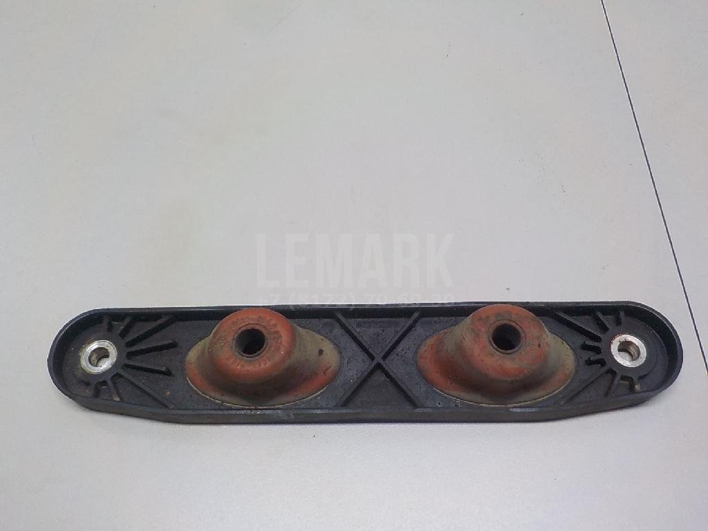 Кронштейн глушителя