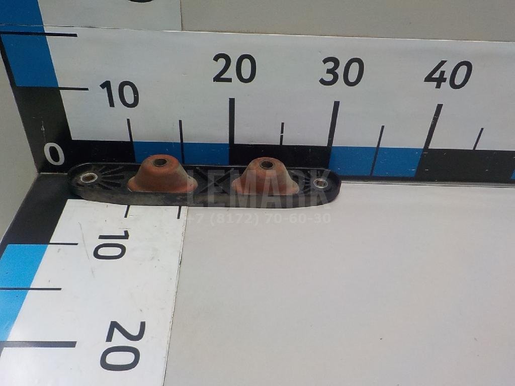 Кронштейн глушителя