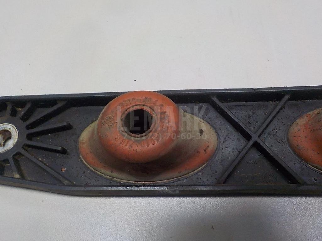 Кронштейн глушителя