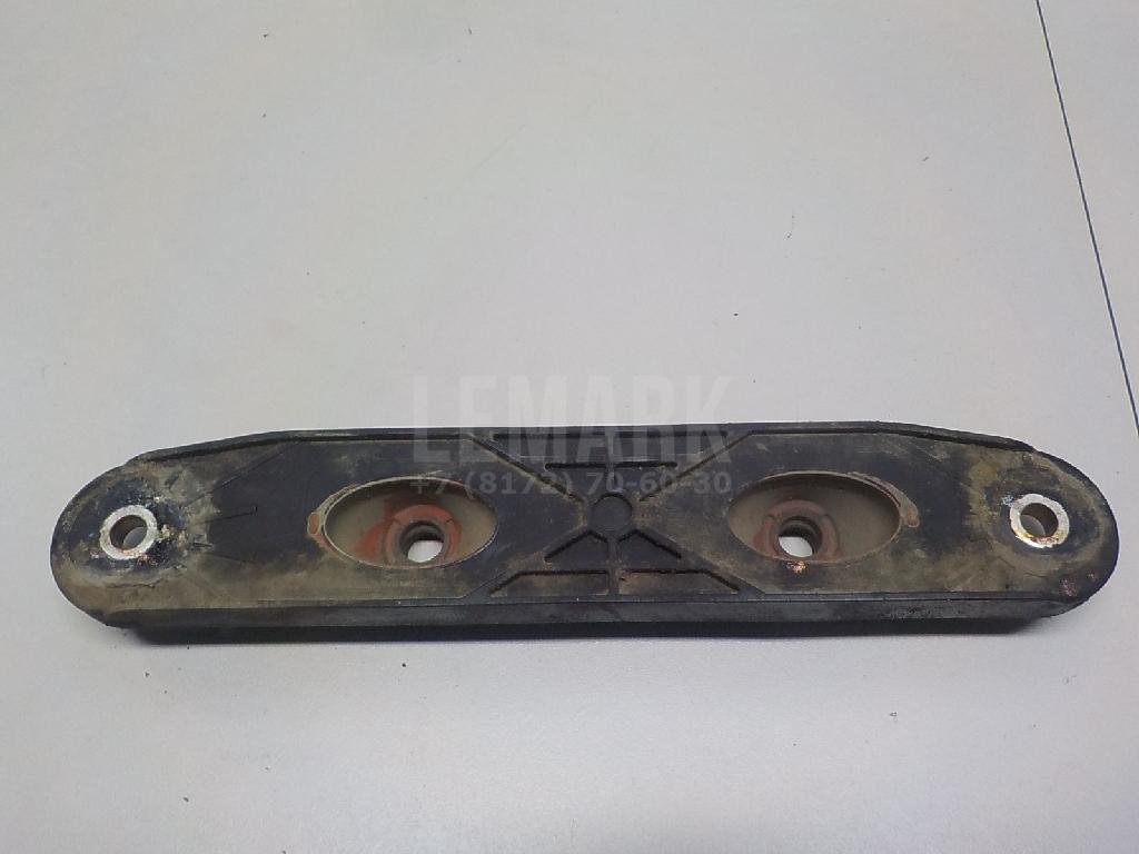 Кронштейн глушителя