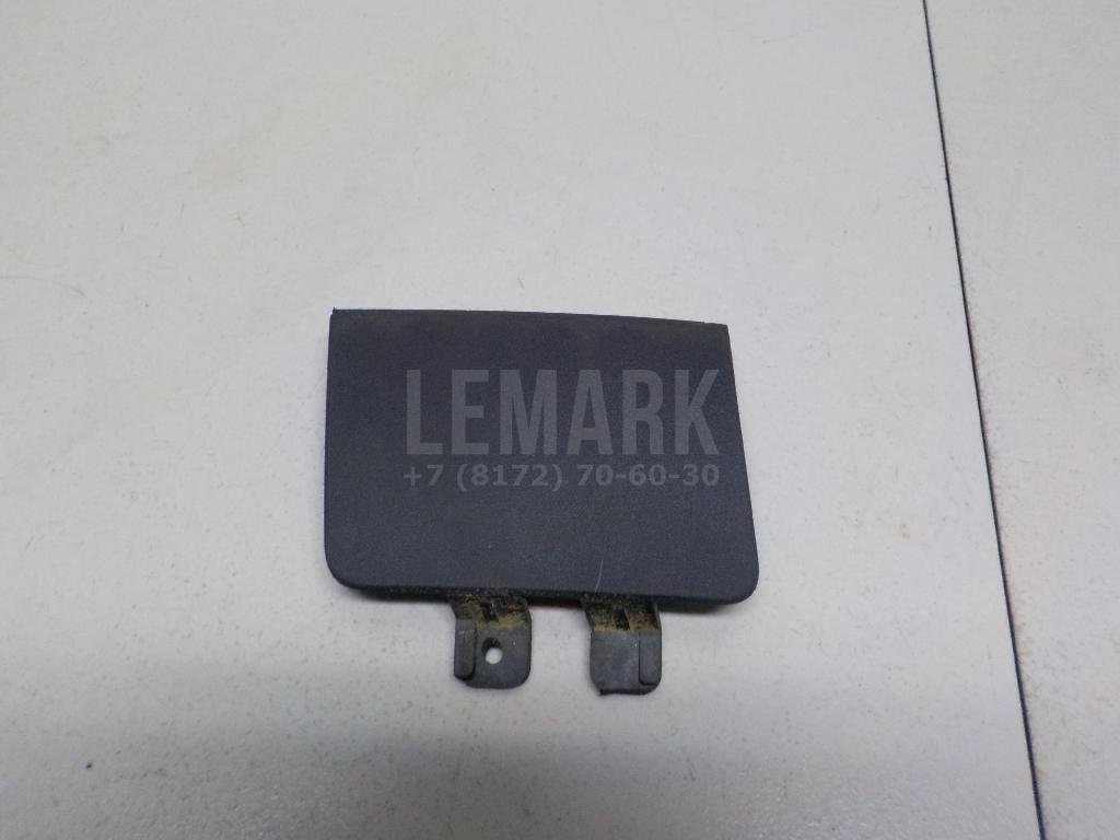 Заглушка буксировочного крюка