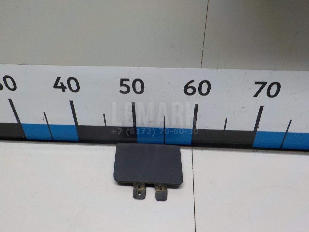 Заглушка буксировочного крюка