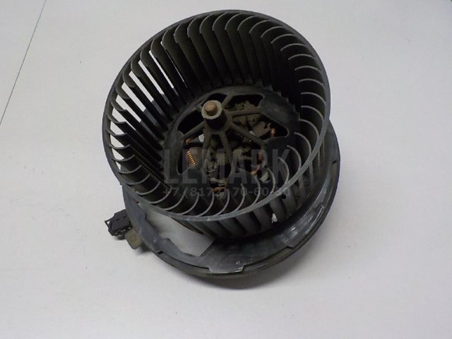 Моторчик отопителя