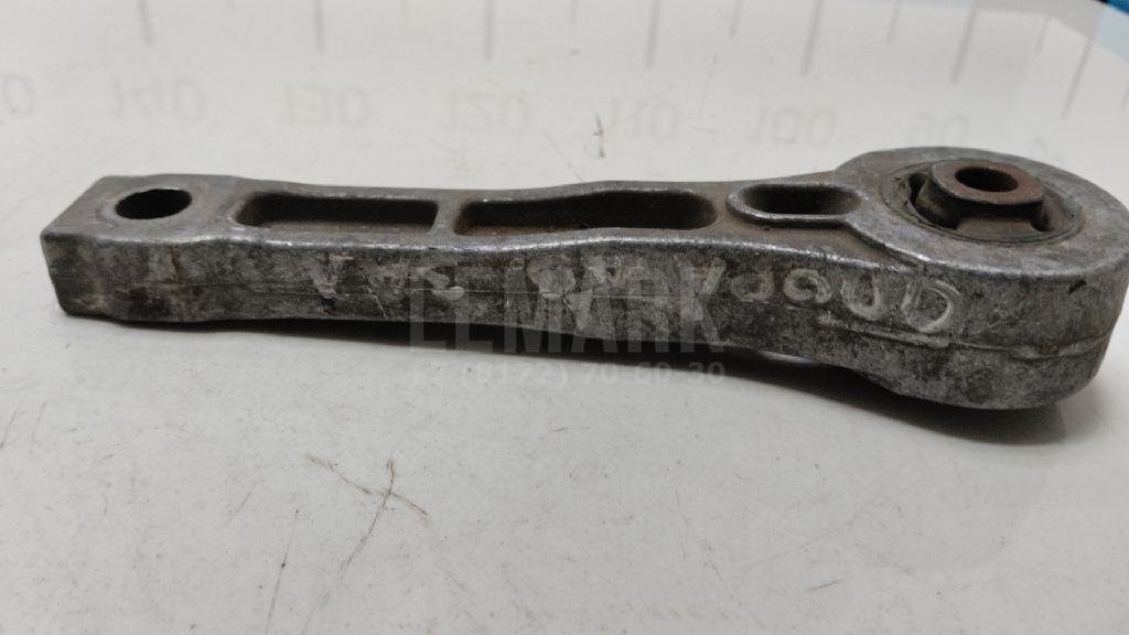 Опора двигателя задняя