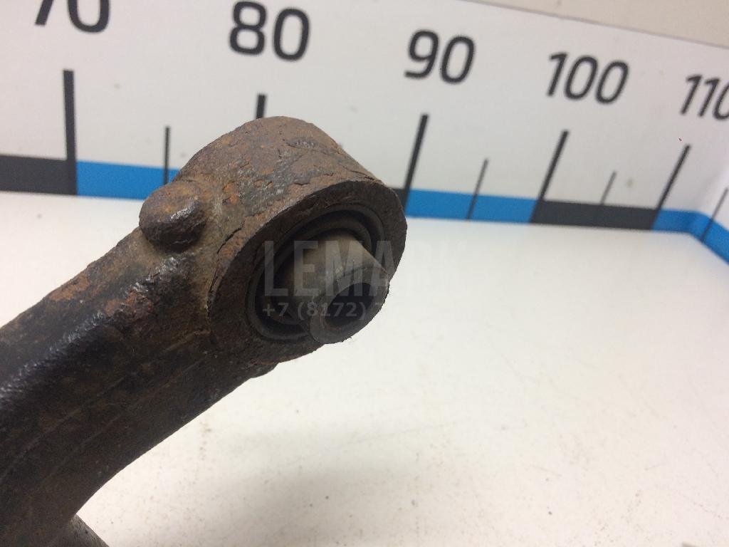 Кулак поворотный задний левый