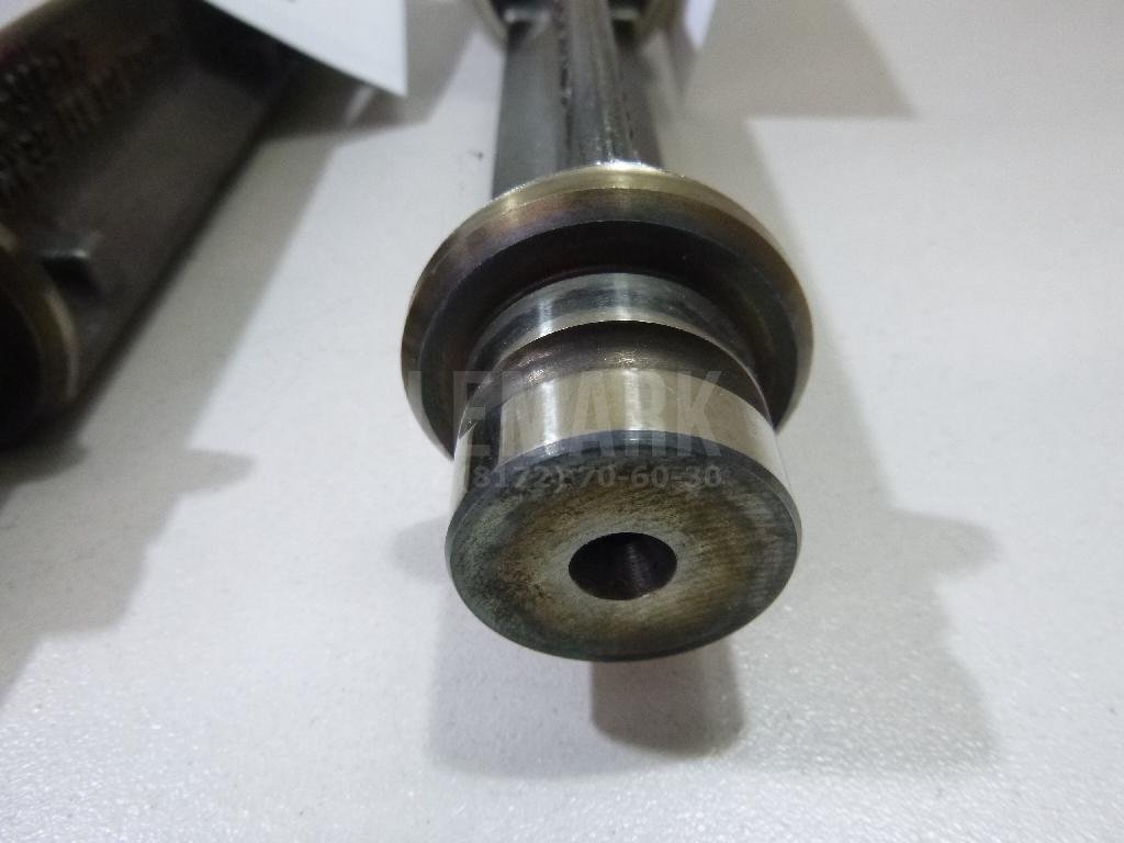 Вал балансирный