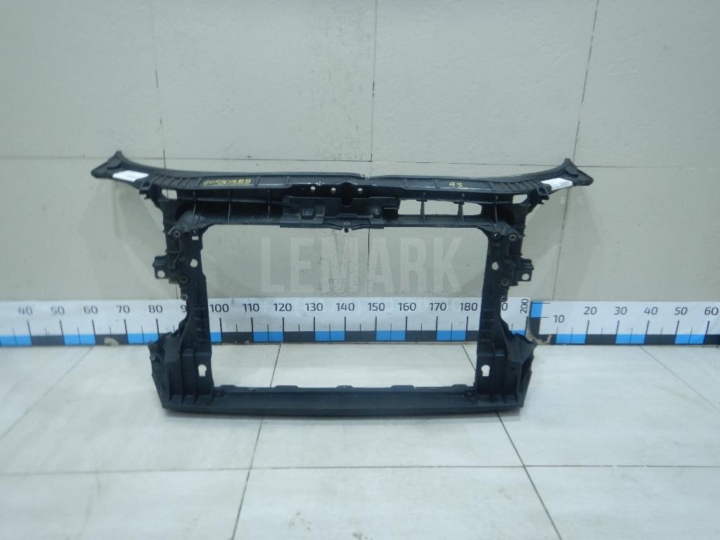 Панель передняя