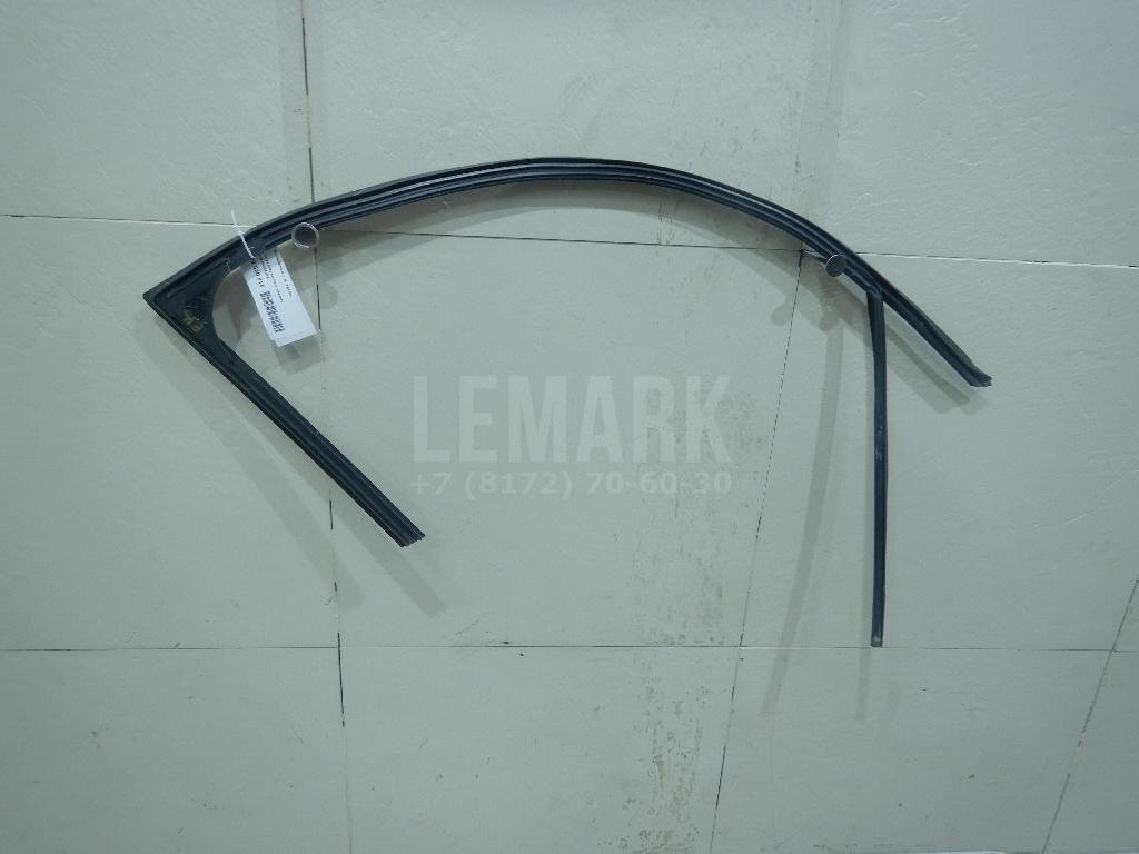 Направляющая стекла двери