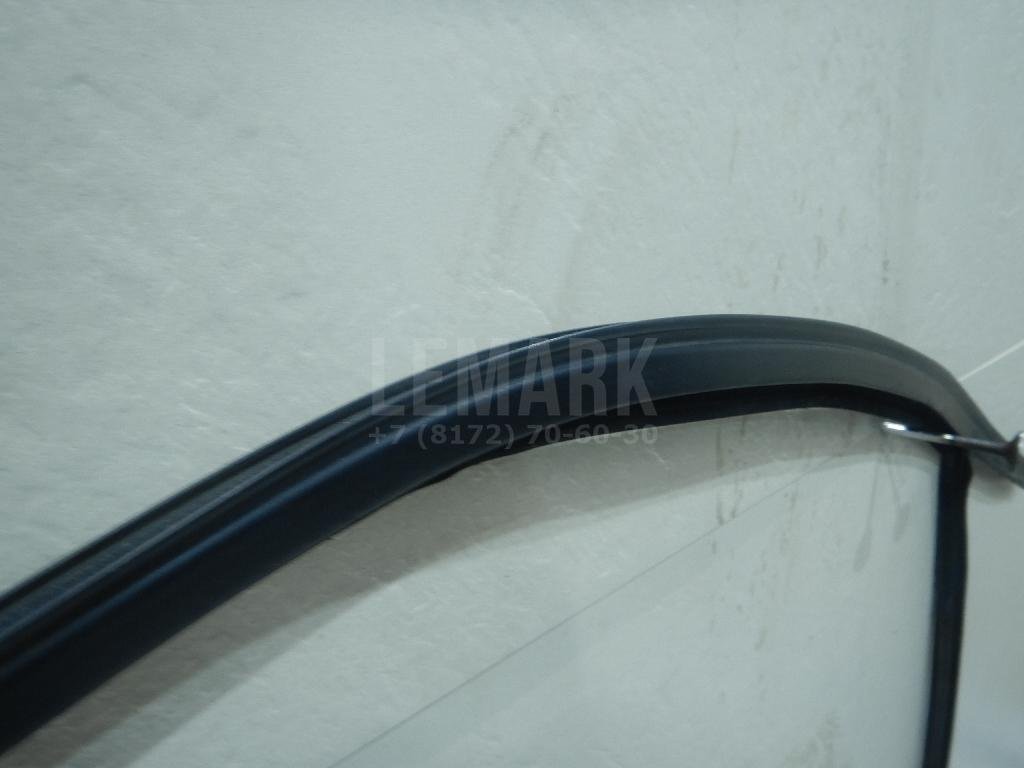 Направляющая стекла двери