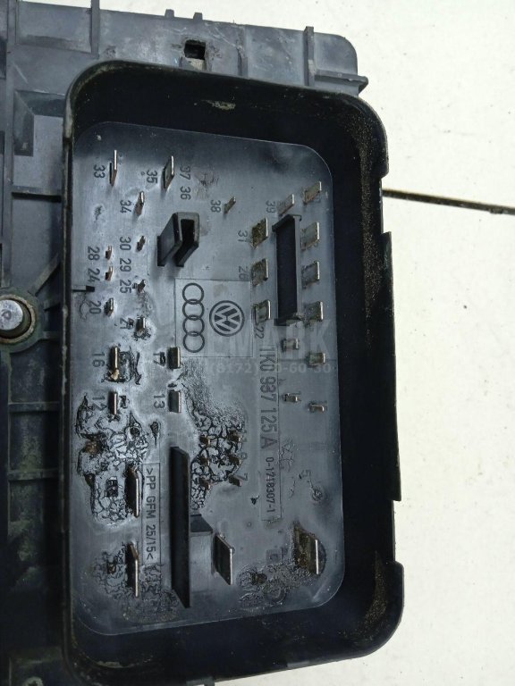 Блок предохранителей