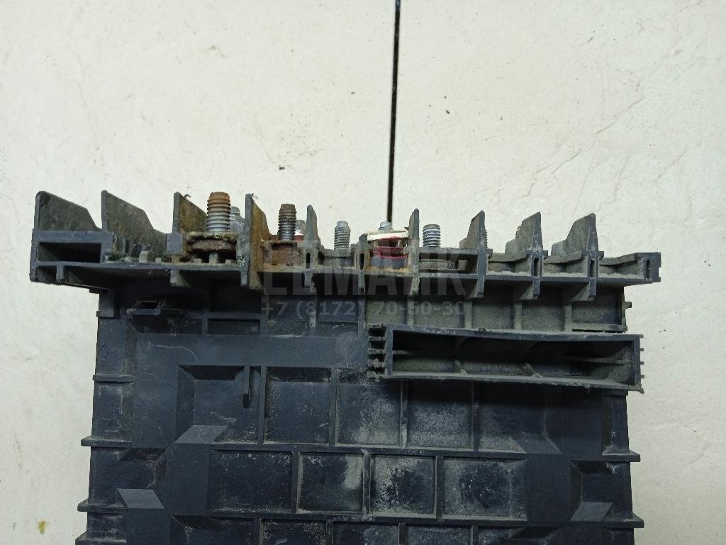 Блок предохранителей